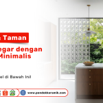 Dapur dan Taman Lebih Segar dengan Roster Minimalis. Interior dapur dengan jendela yang terbuat dari roster minimalis, menghubungkan ruangan dengan taman yang hijau.