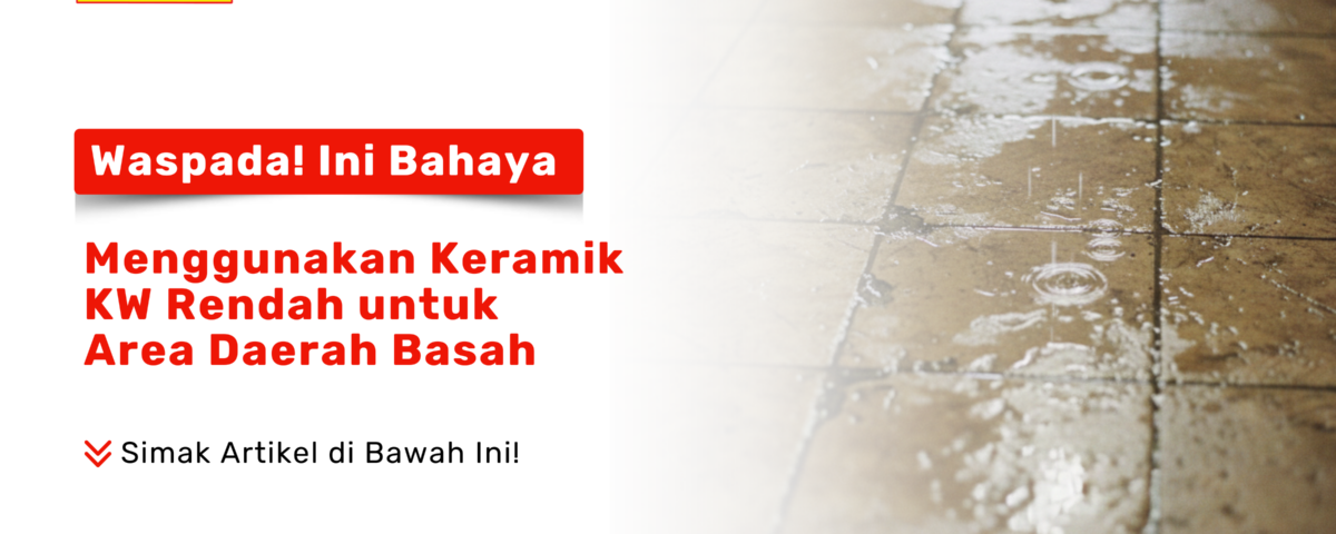 Seorang pria sedang mengecek tekstur keramik abu-abu di dinding display sebagai visual cara memilih keramik untuk teras yang kuat dan tidak mudah kotor