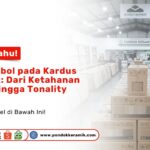 Tumpukan kardus keramik di gudang Pondok Keramik yang menampilkan label kode tonality V1 hingga V4 secara jelas